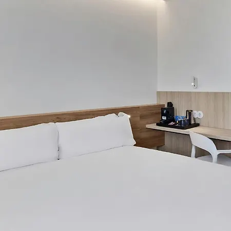 Valencia 2*