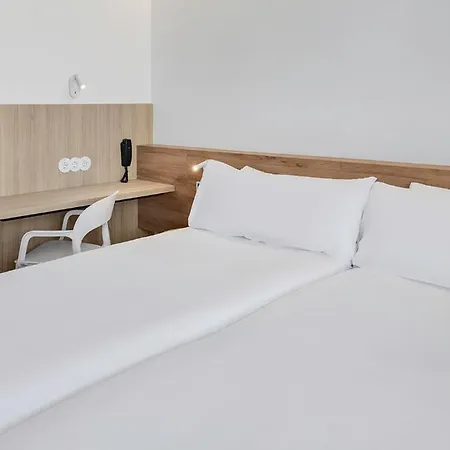 Valencia Hotel 2*