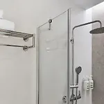 Valencia 2*