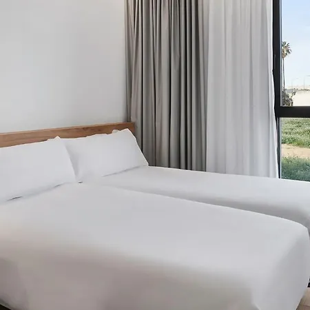 מלון Valencia 2*